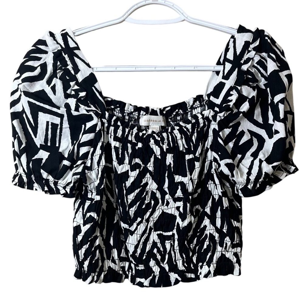 Monteau Los Angeles Linen Blend Smocked Pull Sleeve Crop Top Abstract Milkmaid S